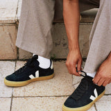 Men's Bold Suede Campo Sneakers - Black / Pierre