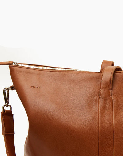 Malbec Weekend Bag - Caramel/ Leather Strap