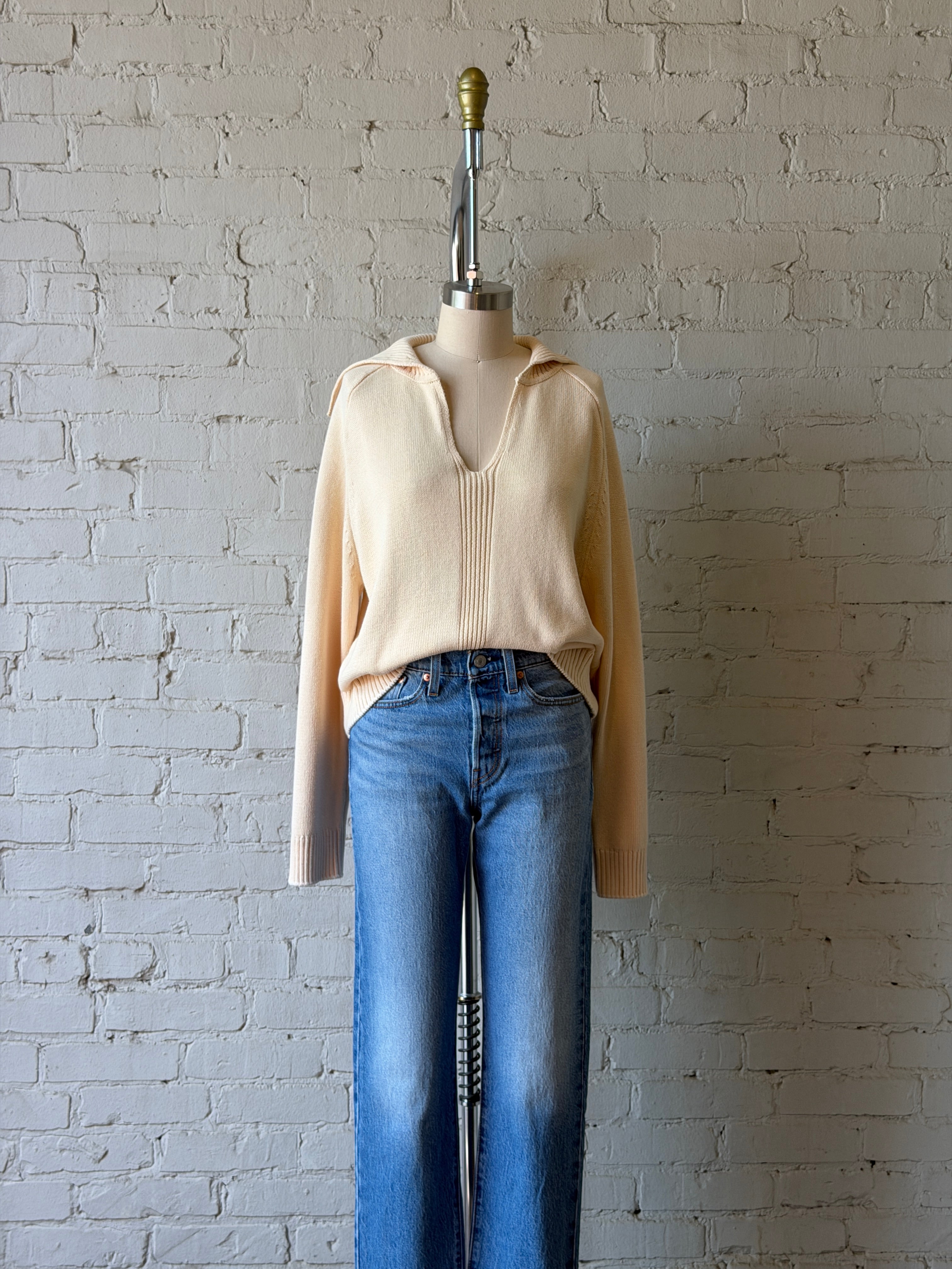 Ray Collared Sweater