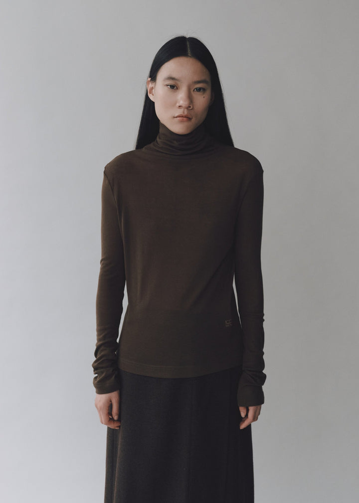 Thin Ribbed Roll Neck Top - Brown