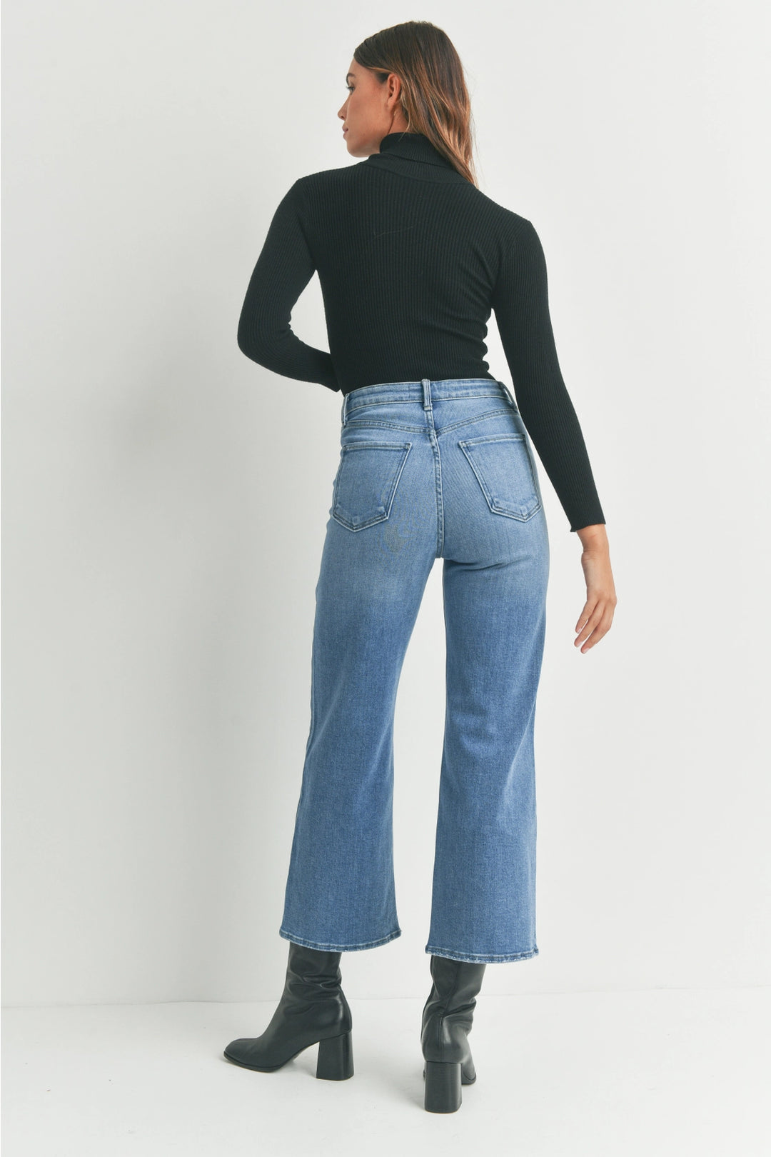 HR Cargo Pocket Wide Leg - Medium Denim