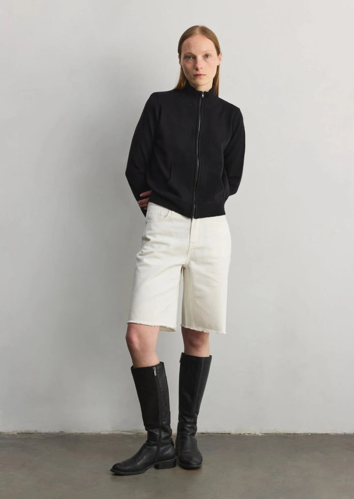 Nova Shorts - White