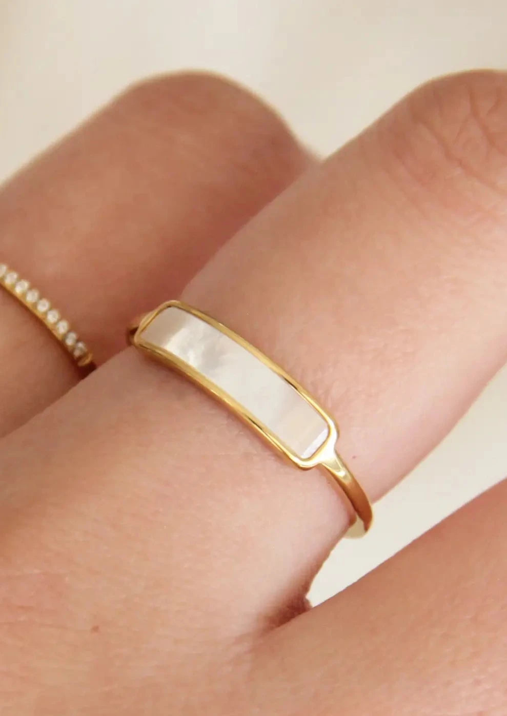 Mother of Pearl Bar Ring - Gold