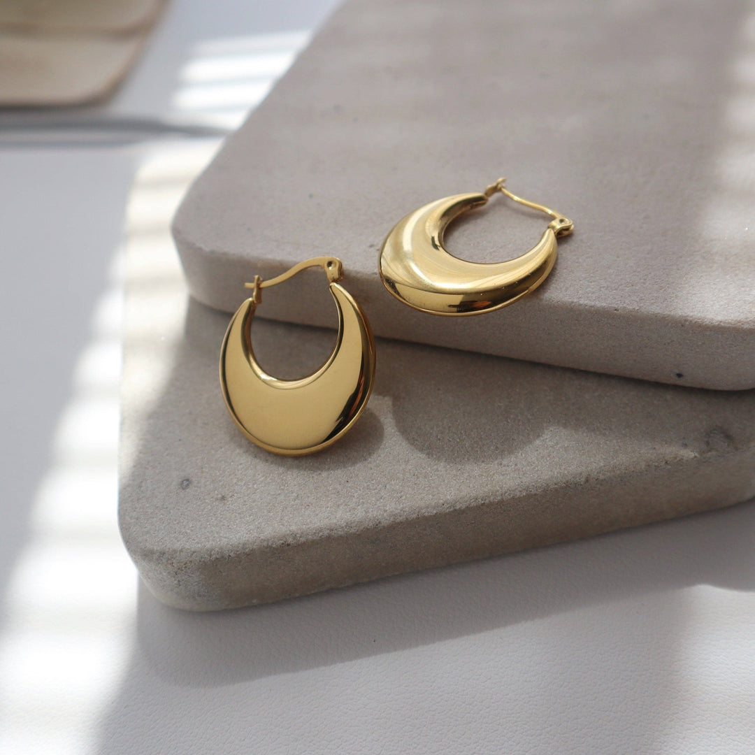 Flat Moon Hoops