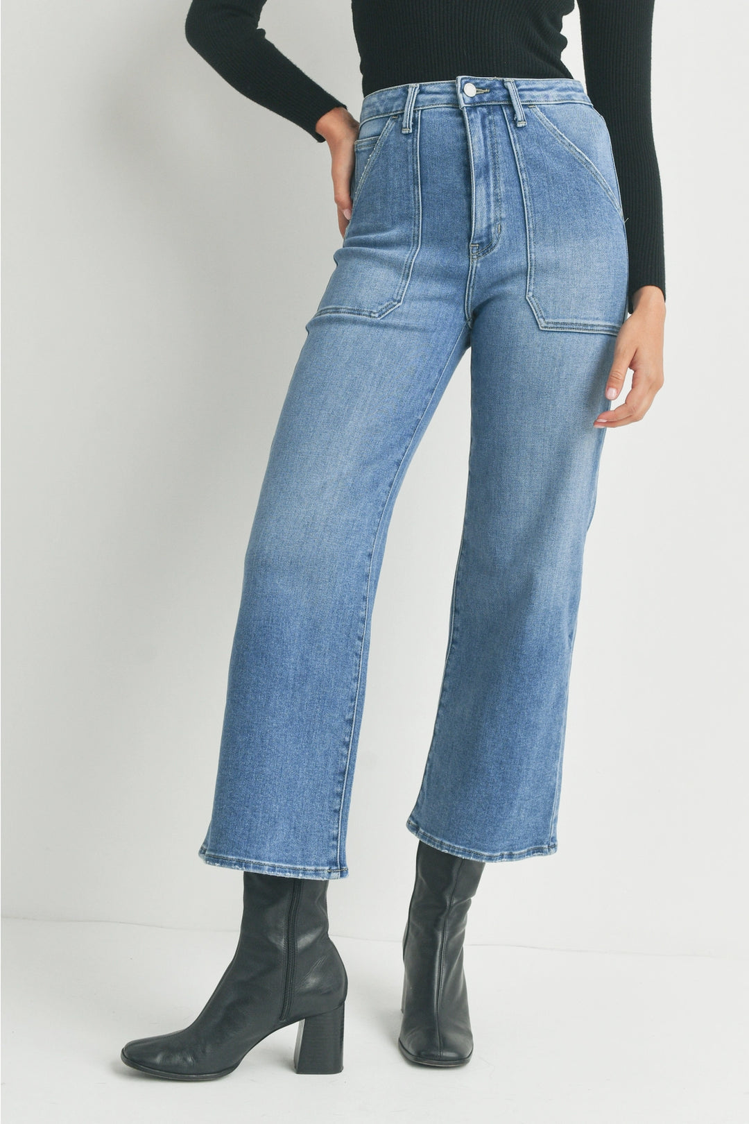 HR Cargo Pocket Wide Leg - Medium Denim