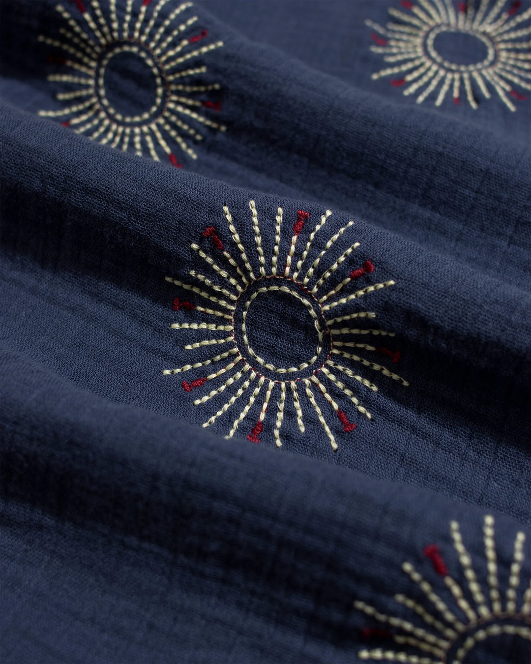 Stachio S/S Shirt - Embroidery / Navy Iris