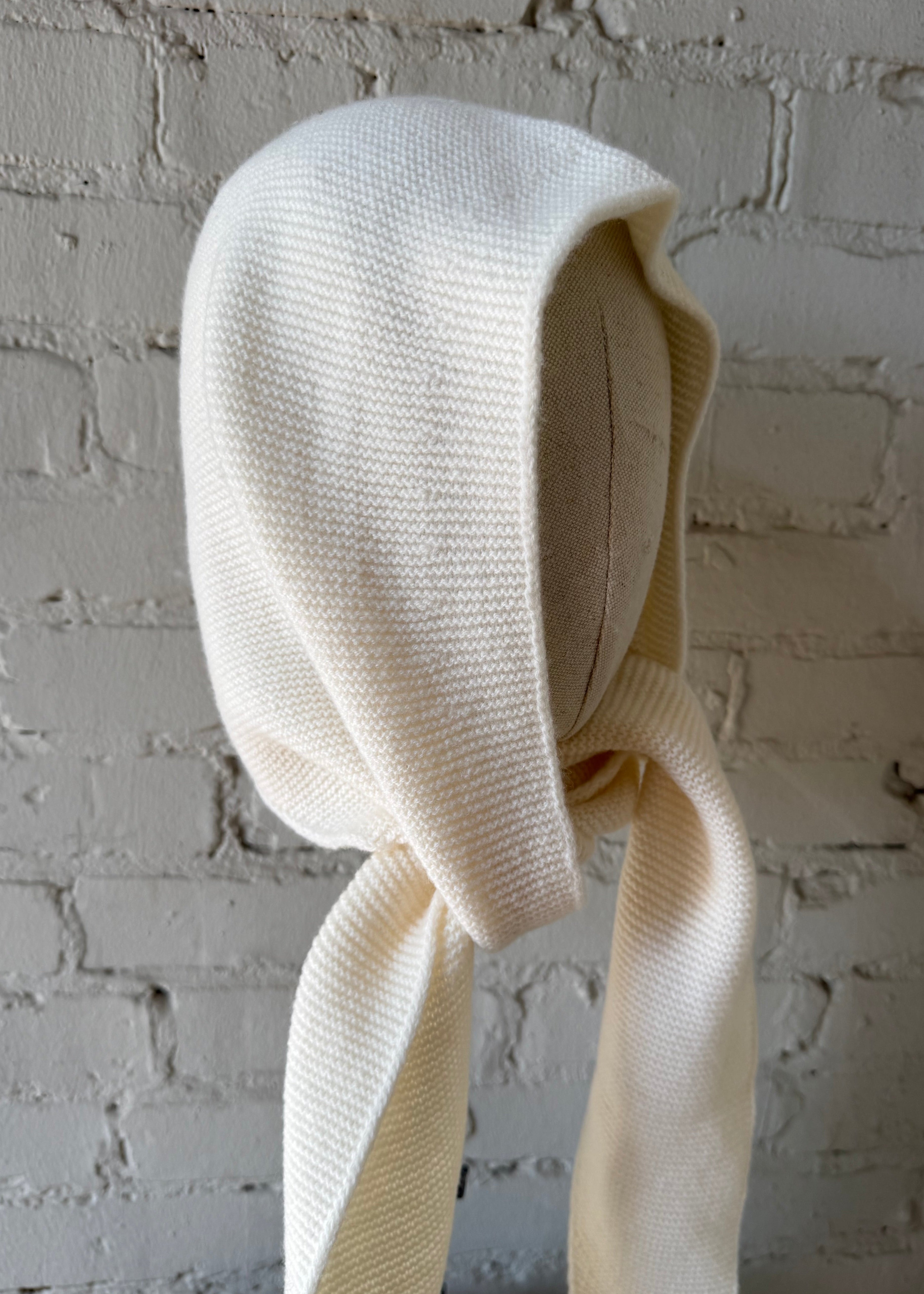 Merino Wool Hood - Milk