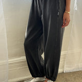Balloon Pants - Almost Black