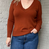 Oversized V-Neck - Brick