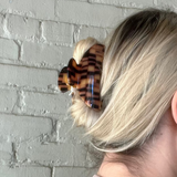 Midi Heirloom Claw - Blonde Checker