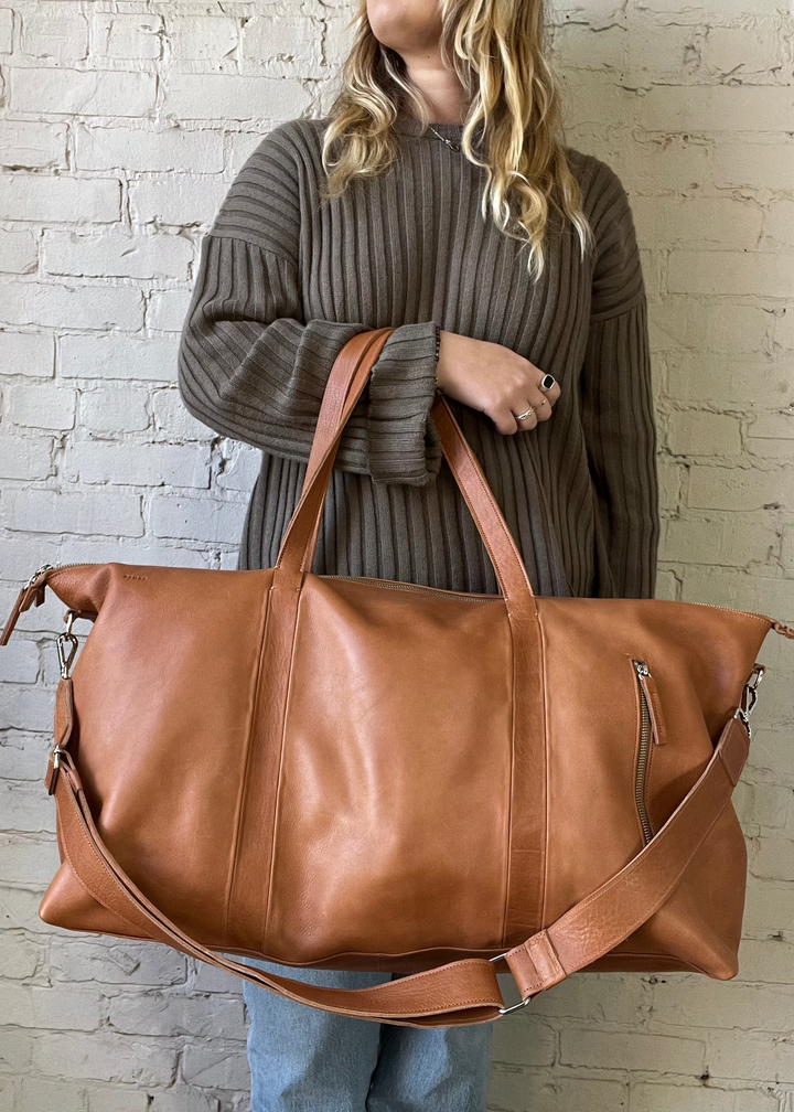 Malbec Weekend Bag - Caramel/ Leather Strap