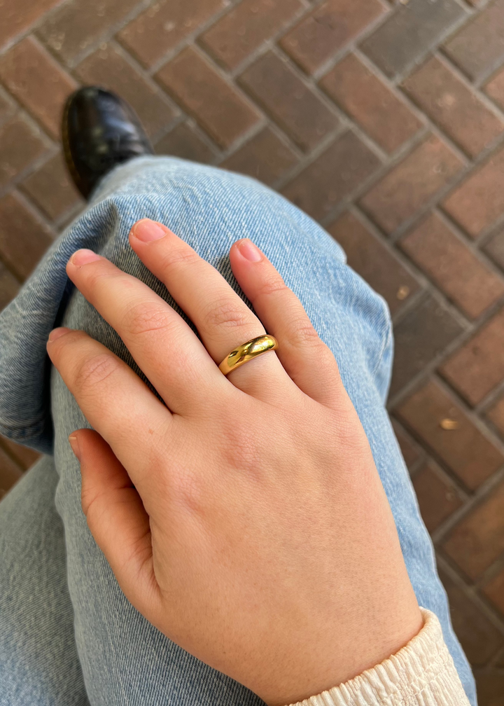 6mm Dome Band Ring - Gold