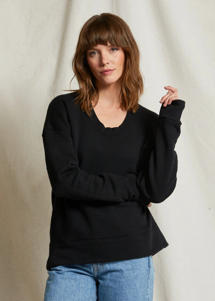 Janie Fleece Sweatshirt - True Black