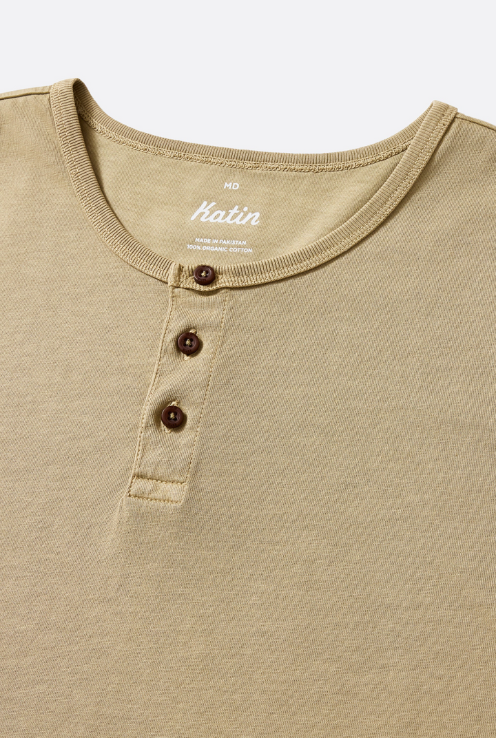 Mesa Henley Tee - Covert Green