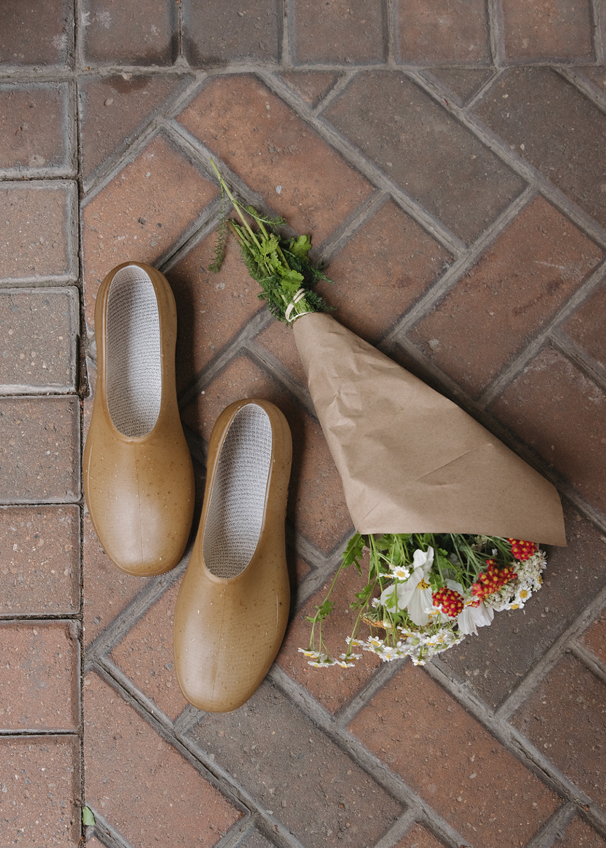 Gardana Clogs - Ecru