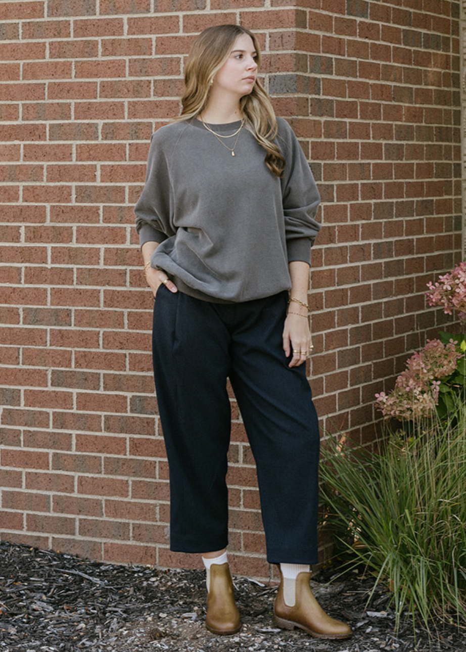 Cropped Barrel Leg Pants - Navy