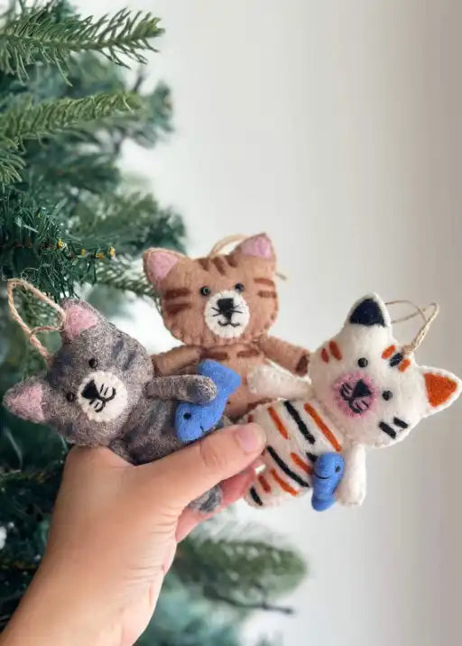 Cute Cat Ornament - Brown