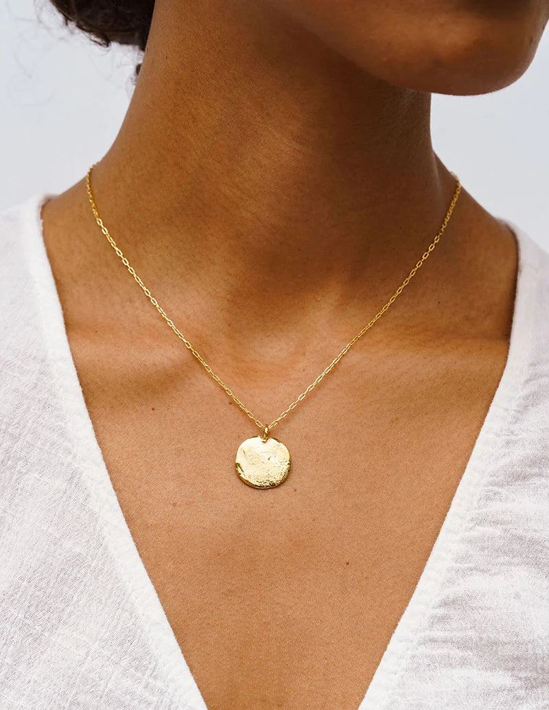 Cache Necklace - Gold