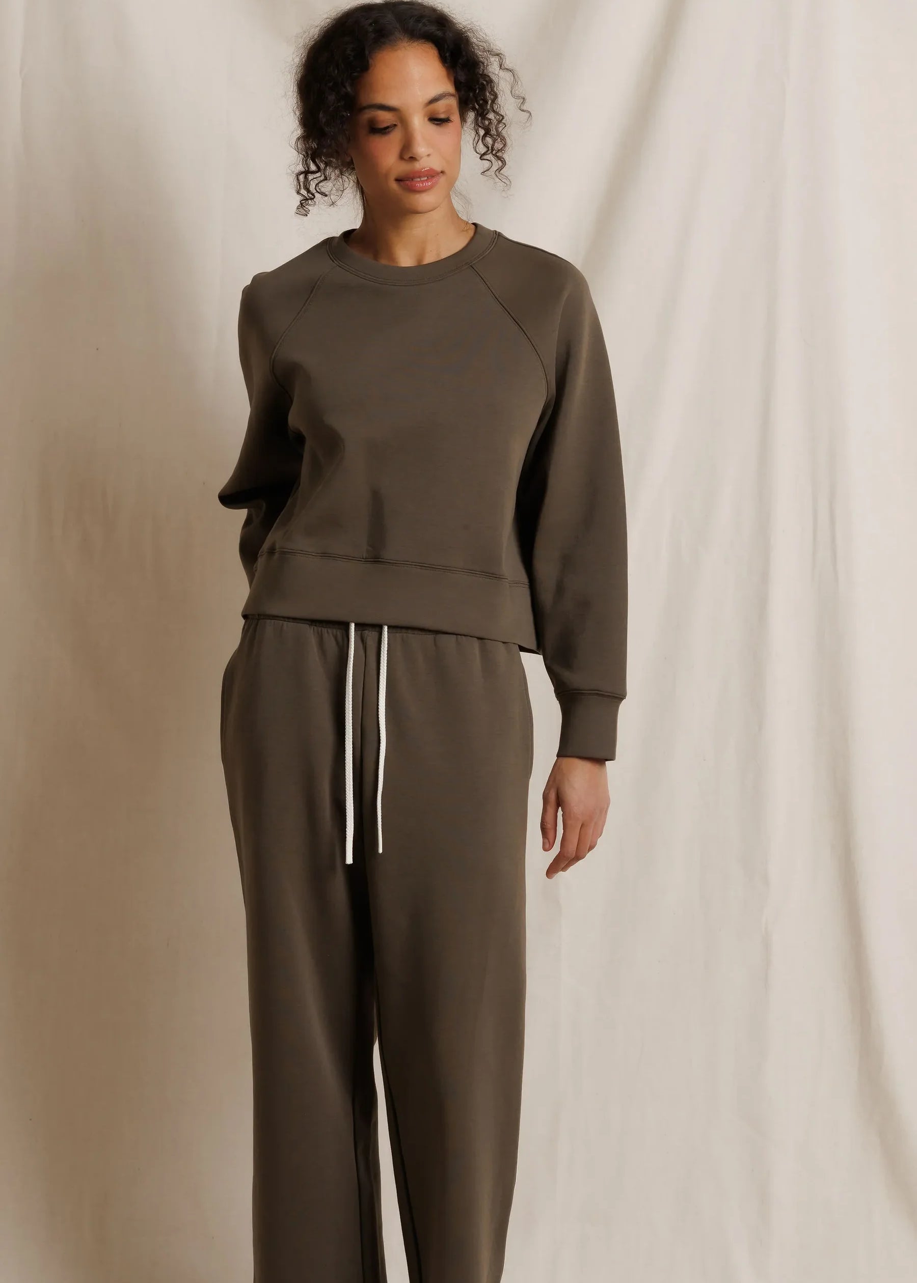 Nell Crew Neck Sweatshirt - Dark Olive