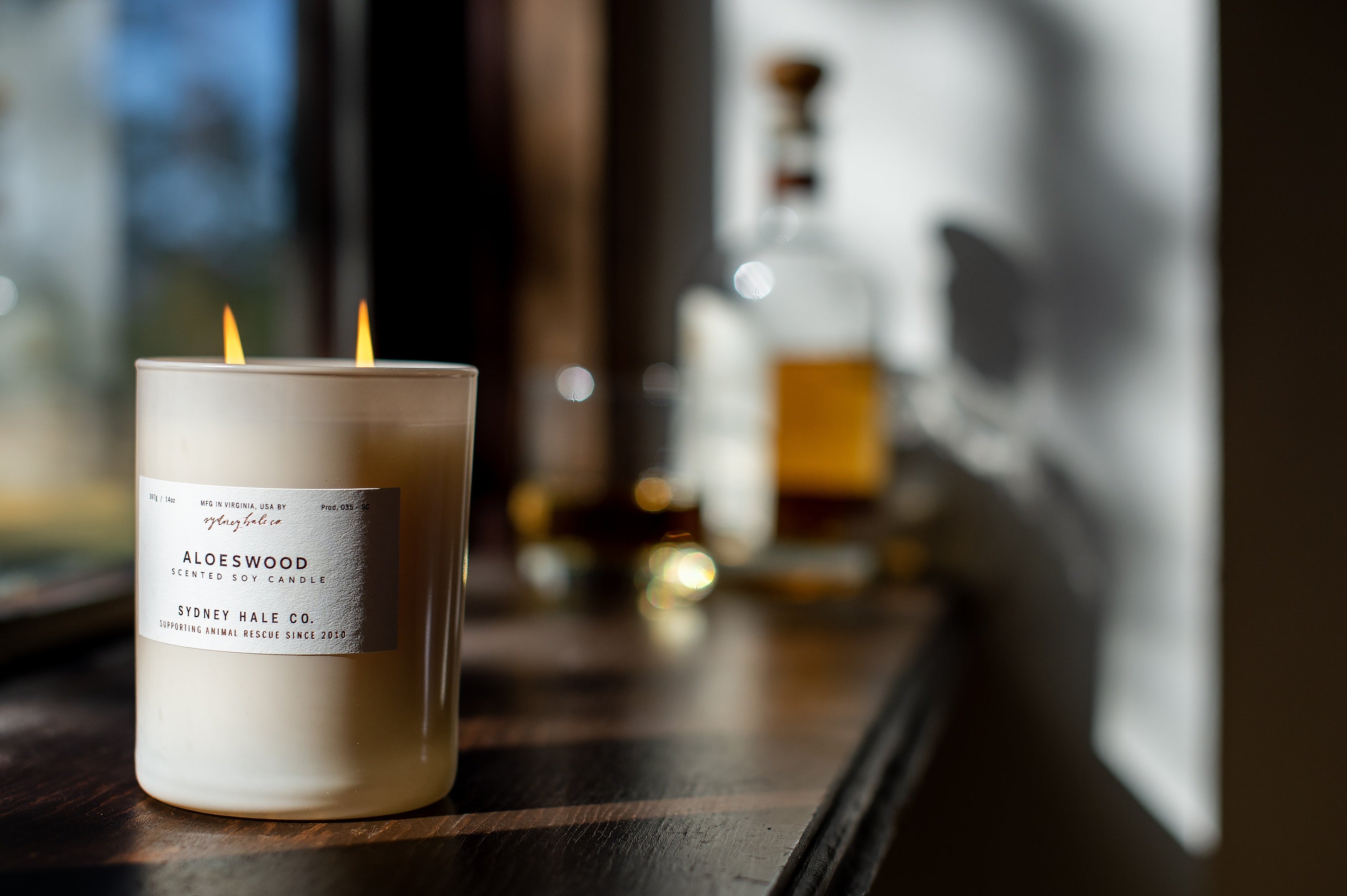 Sydney Hale Aloeswood 14 oz. candle