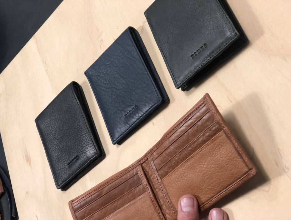 Aguirre Wallet - Black