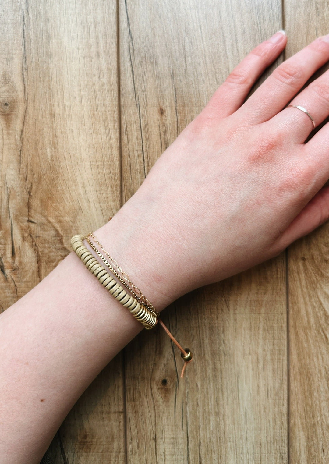 Shirin Bracelet - Sand/ Brass